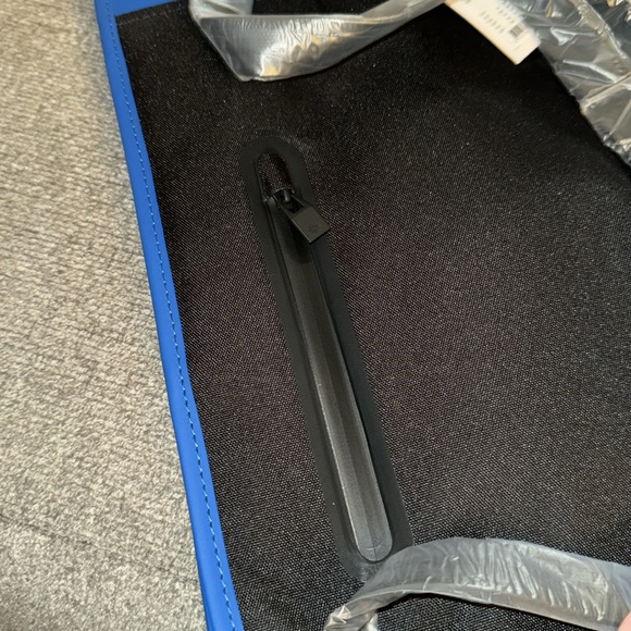 Rains Backpack NWT - Picture 3 of 6